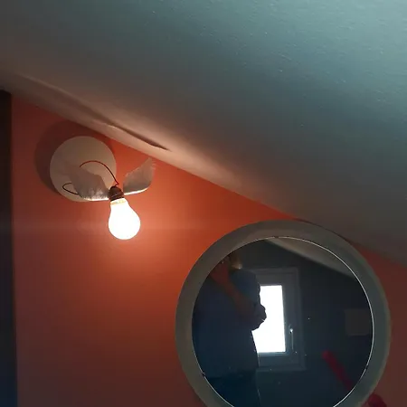 Idyllische Dachwohnung Am Hafen Von Porto Maurizio * إمبيريا
