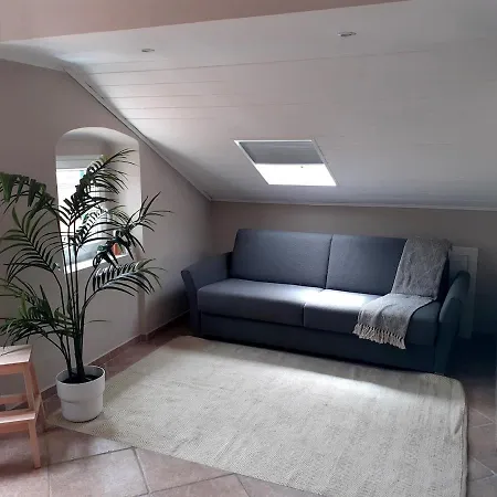 شقة Idyllische Dachwohnung Am Hafen Von Porto Maurizio إمبيريا