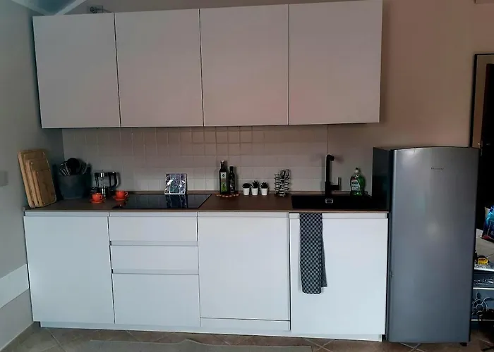 Idyllische Dachwohnung Am Hafen Von Porto Maurizio Διαμέρισμα *
