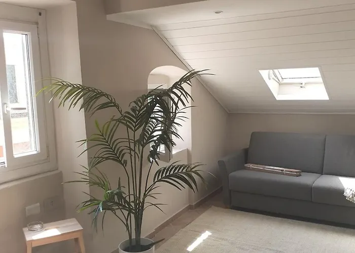 Idyllische Dachwohnung Am Hafen Von Porto Maurizio Apartamento Imperia